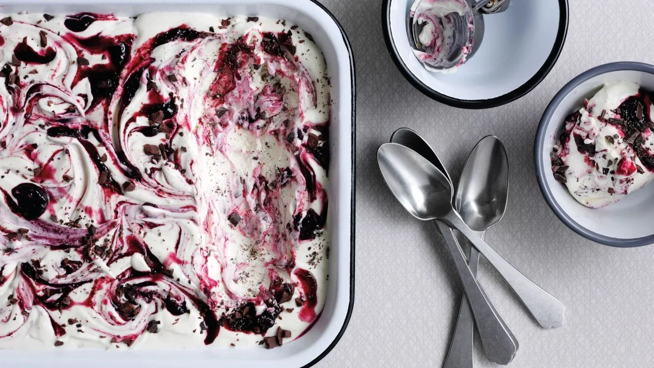 Elevate Your Home Cooking with the Falcon Enamelware Bake Set
