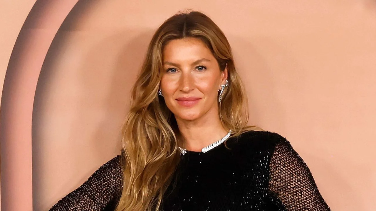 Maximizing Kitchen Space: Gisele Bündchen's Vertical Storage Solution