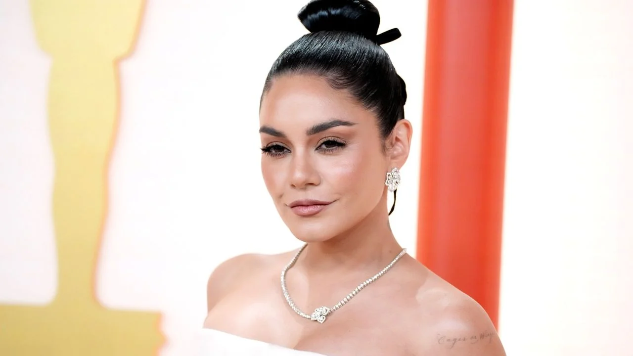 Vanessa Hudgens' Nature-Inspired Wallpaper Highlights the Trend of Indoor-Outdoor Aesthetics