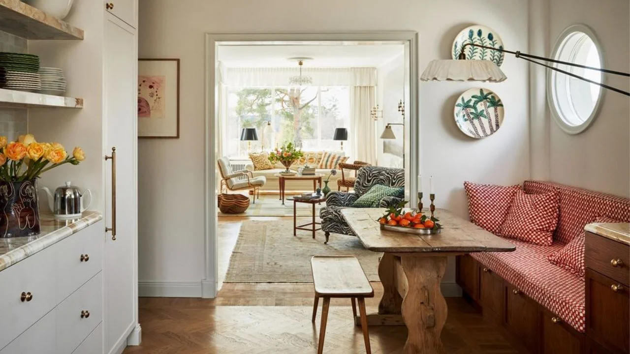 Transform Your Kitchen with Charming Breakfast Nooks