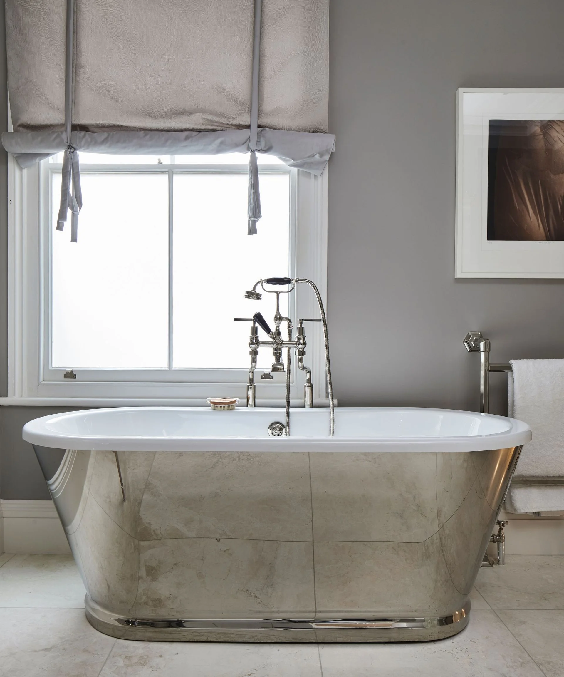 Freestanding silver bathroom