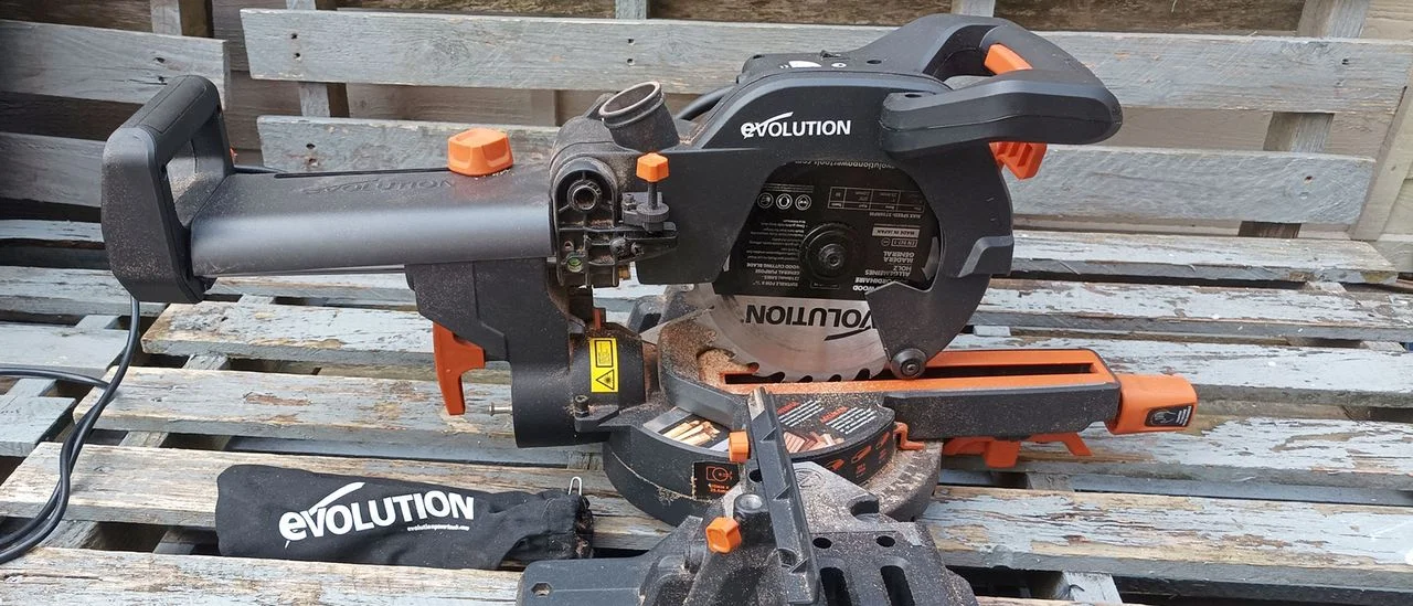 Evolution R210SMS+ Mitre Saw Review: Performance Meets Value for Serious DIYers