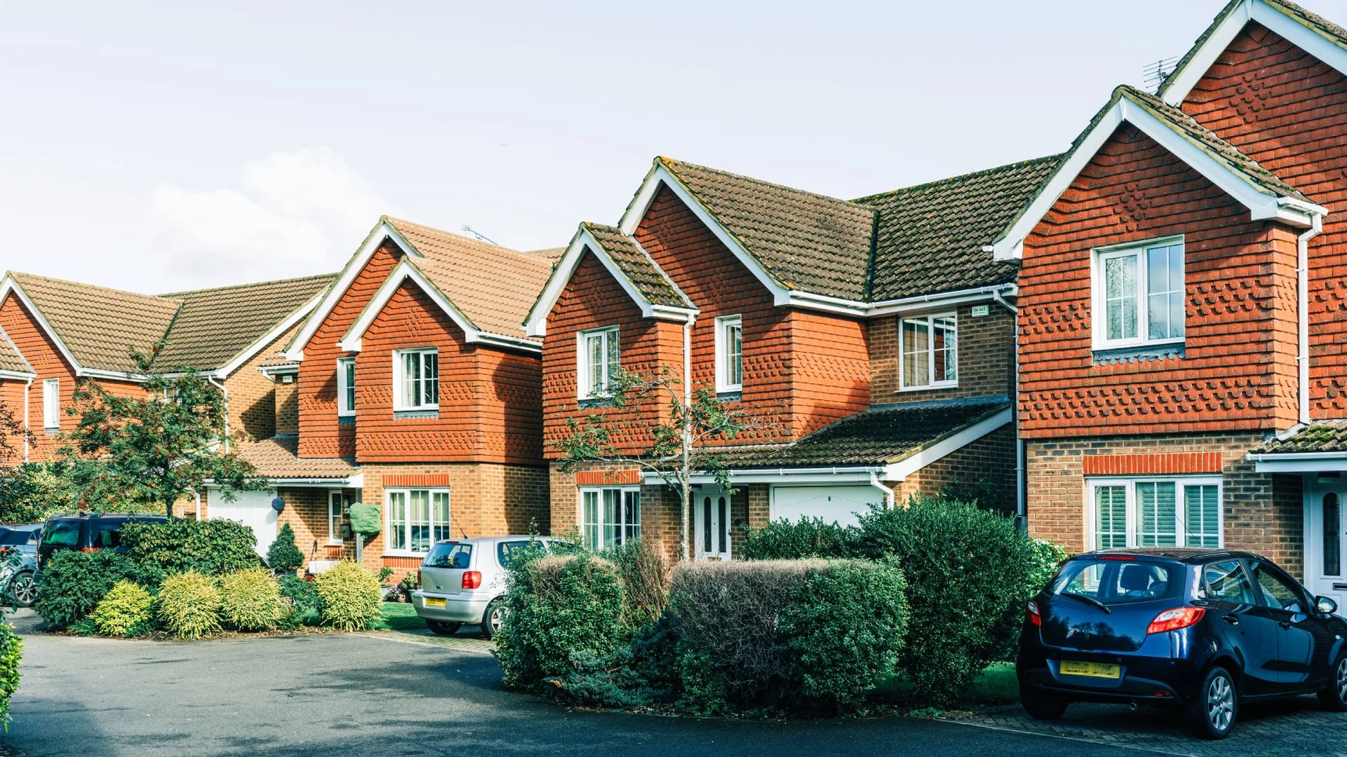 Considerations for Placing Plug-in Solar Panels in Your Front Garden