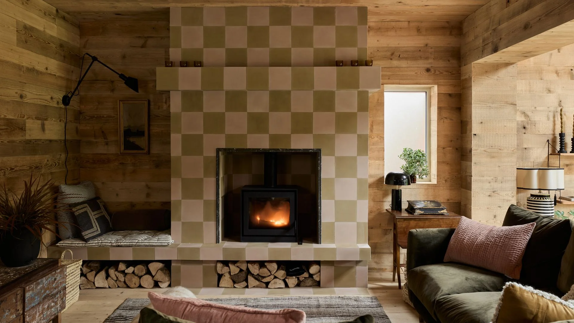 How to create a strong focal point in any room – even if you have absolutely nothing to work with