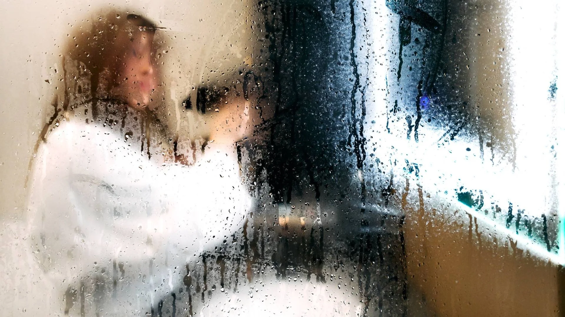 5 simple mistakes making your bathroom condensation much worse