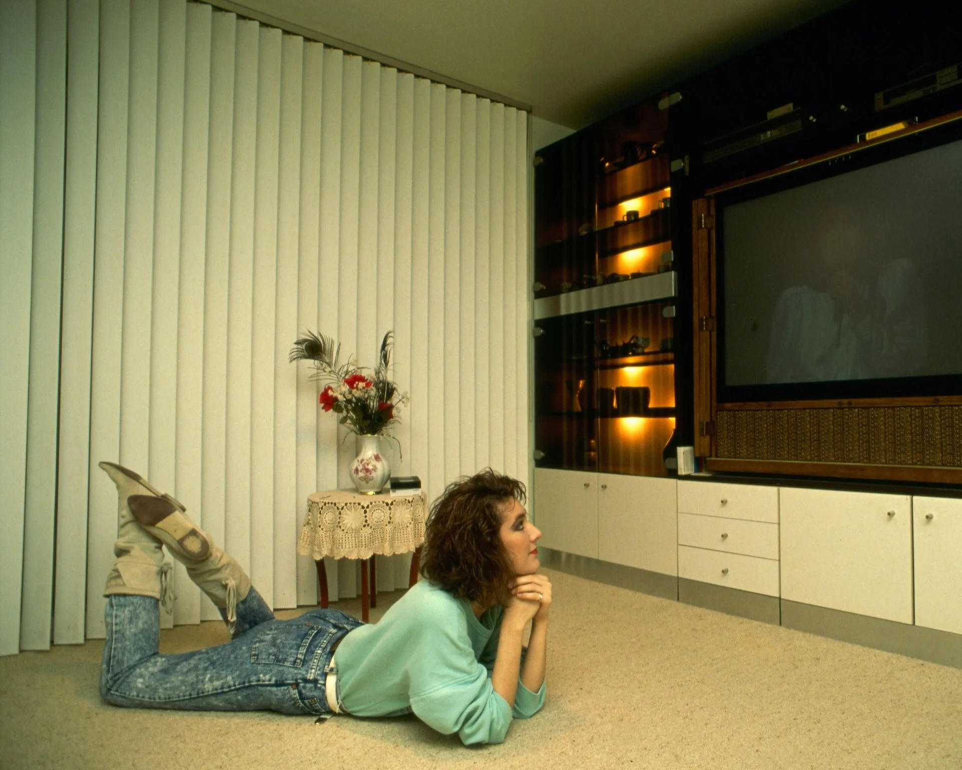 Céline Dion in her living room in the 80s