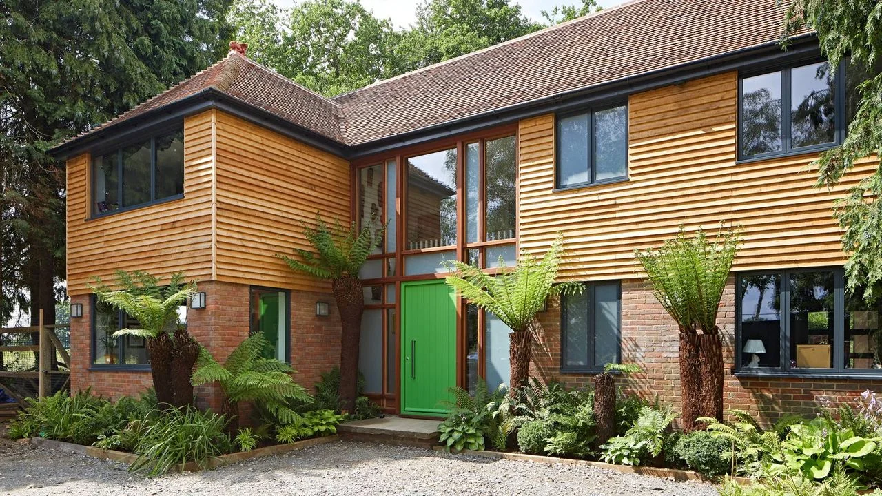 Enhancing Curb Appeal: Simple Upgrades to Sell Your Home Faster