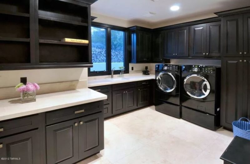 basement laundry room