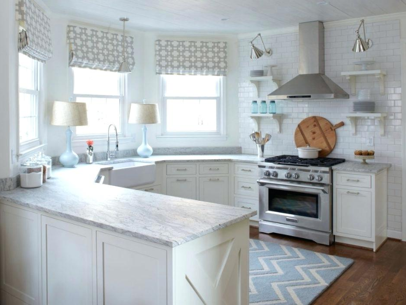 kitchen with Countertops