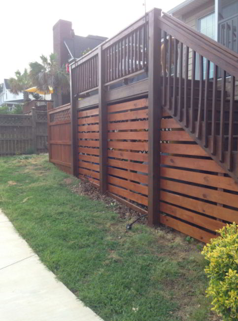 Elegant Wood Panel Deck Skirting Idea