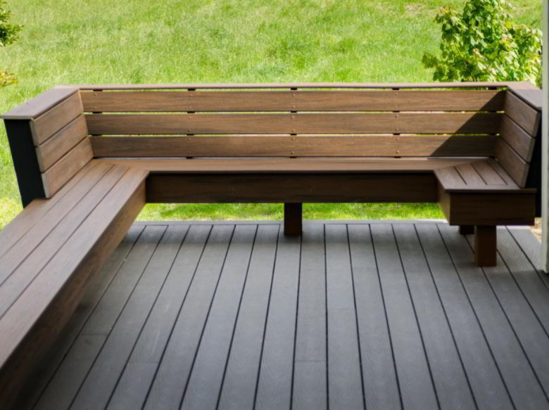 U-Shaped Deck Bench Design