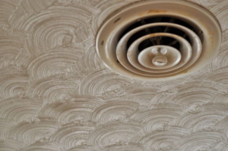 Unique Swirled Ceiling Texture