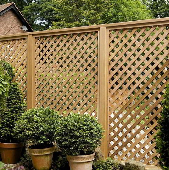 Earthy Privacy Fence Ideas