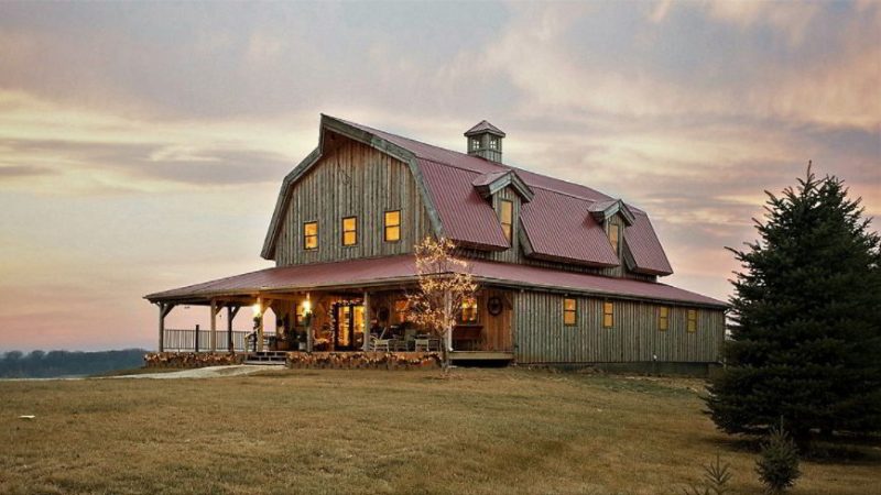 Metal house and outdoor living space