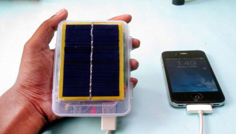 Solar Power Bank from a Laptop Battery