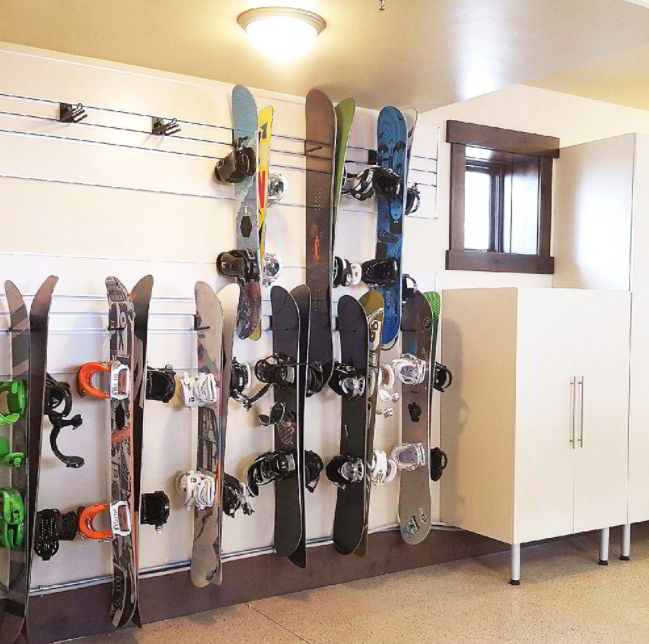 Easy Wall Mount Ski Organizer