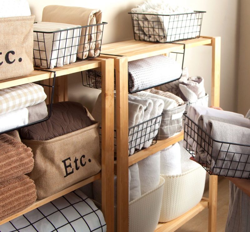 Wire Mesh Storage Basket for Blankets