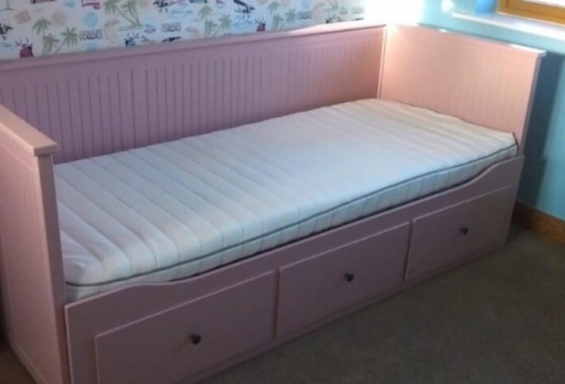 Cute Pink Ikea Hemnes Daybed Hack