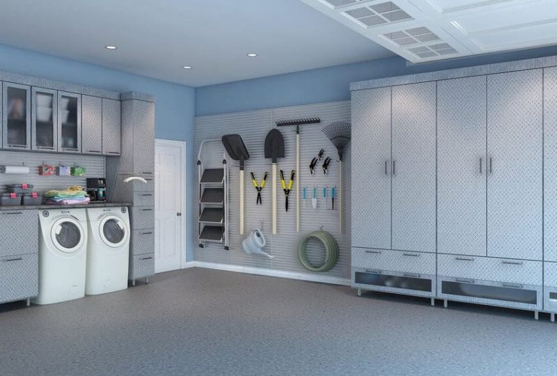 Hang Things on The Wall