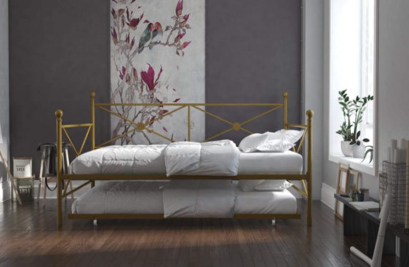 Royal Style Daybed with Trundle