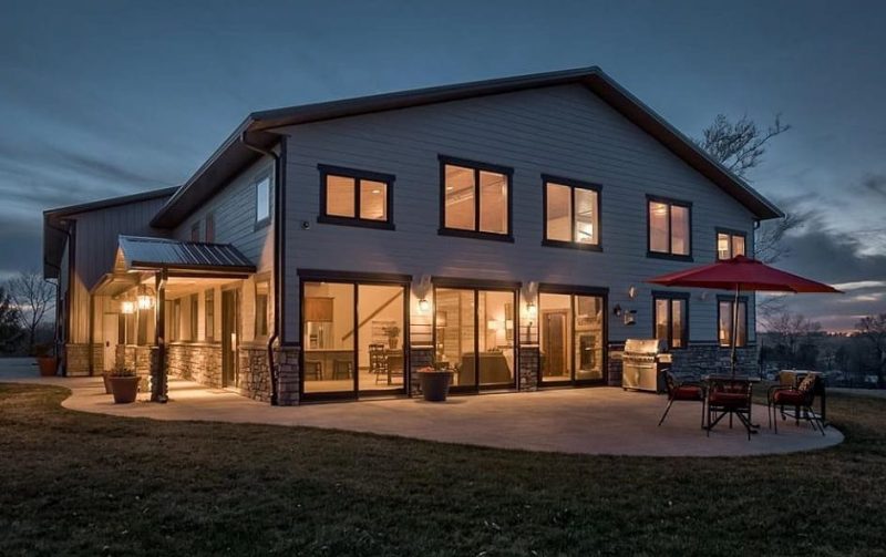 How long does it take to build a barndominium