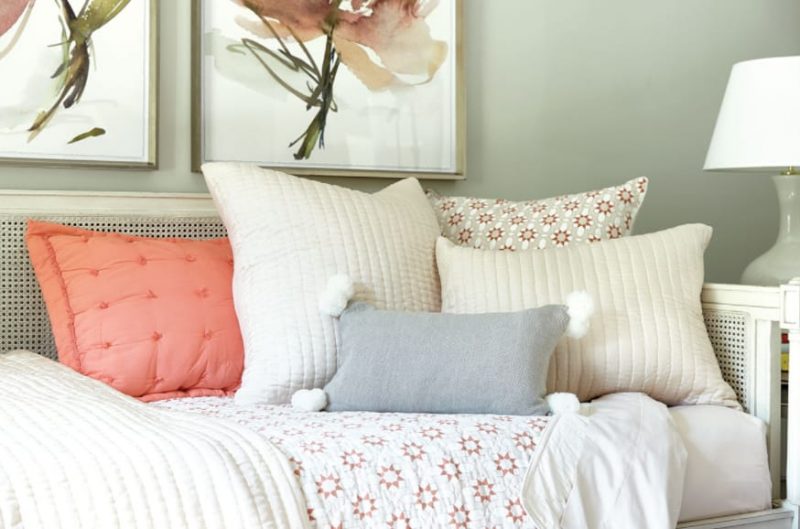 best Daybed Pillow Ideas