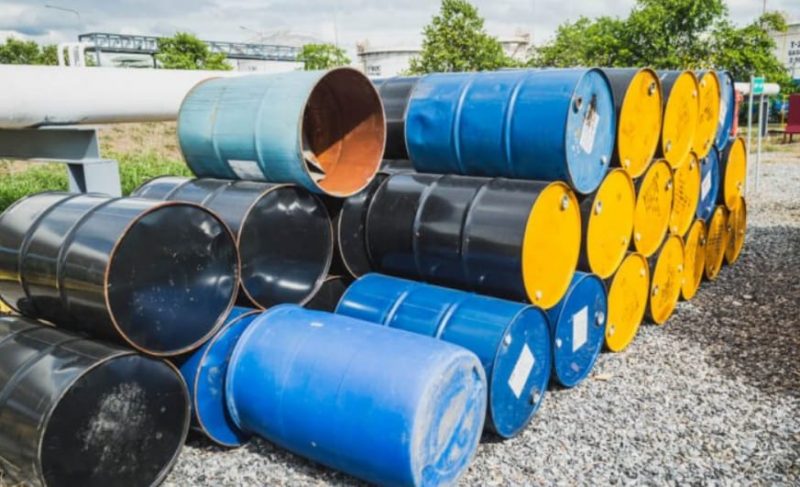 Plastic vs Steel Drums