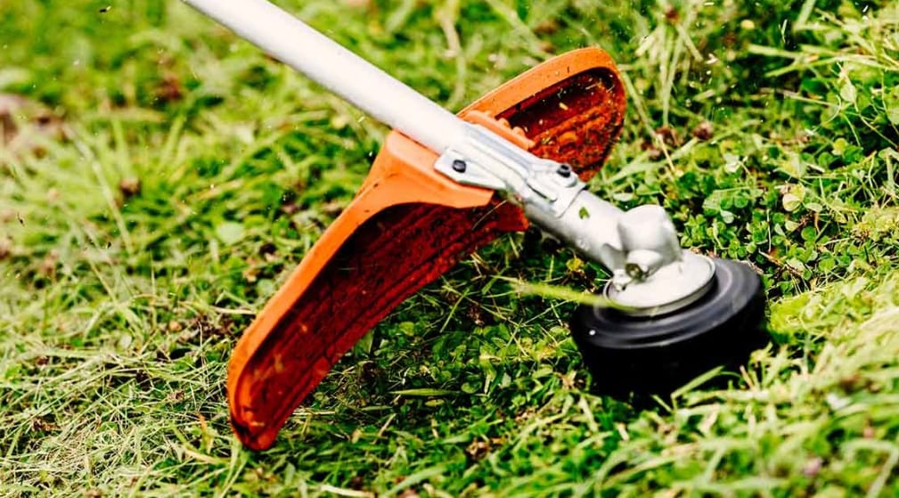 Strong and Durable Line Trimmers For Your Home Garden