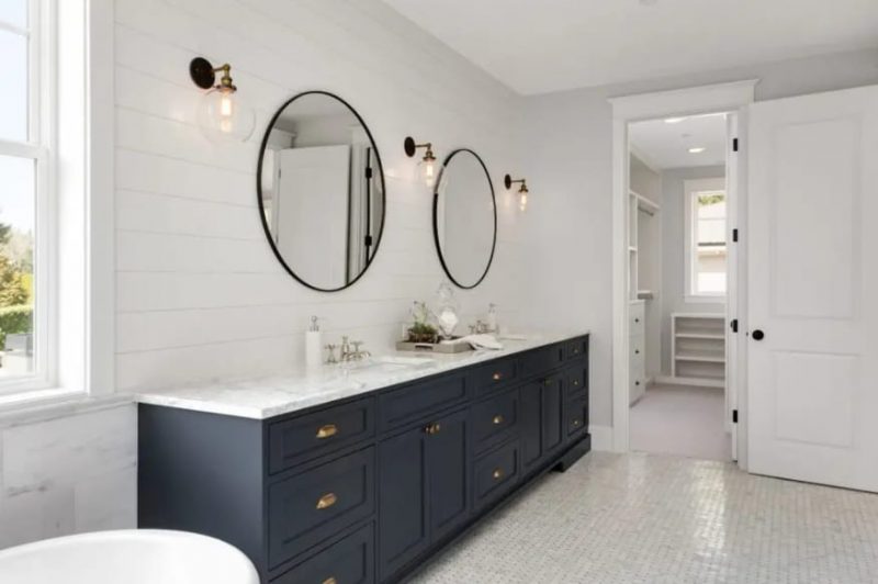 Best bathroom molding ideas