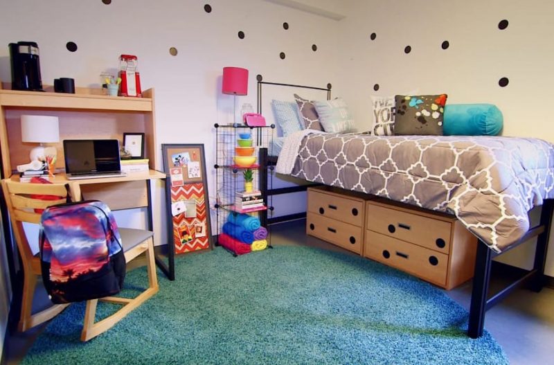 DIY Projects to Improve Your Dorm Room