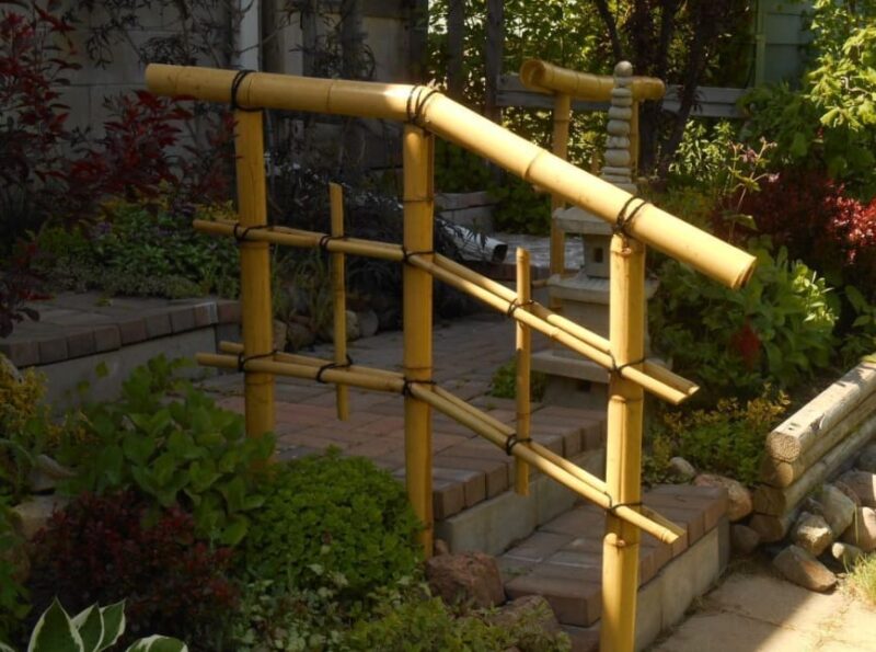 types of deck railing materials