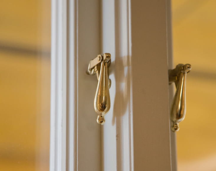 types of sliding window locks