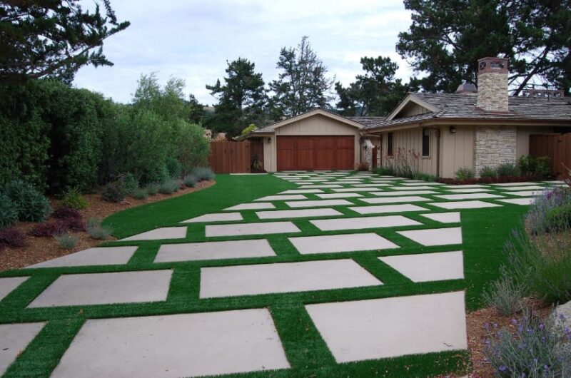 Decorate Your Home Using Artificial Turf