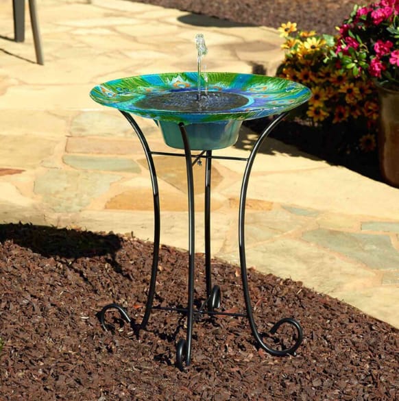 Solar bird bath