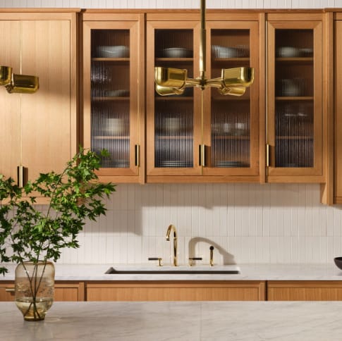 Use Online Furniture Storefronts