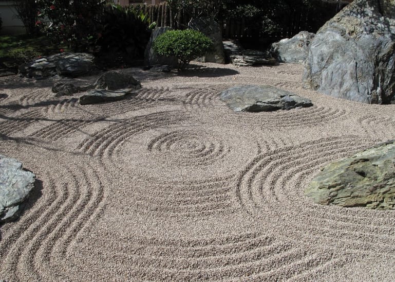 Create Interesting Patterns with Gravel