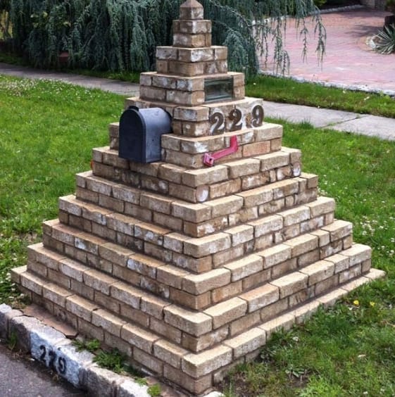 Stepped Pyramid Mailbox