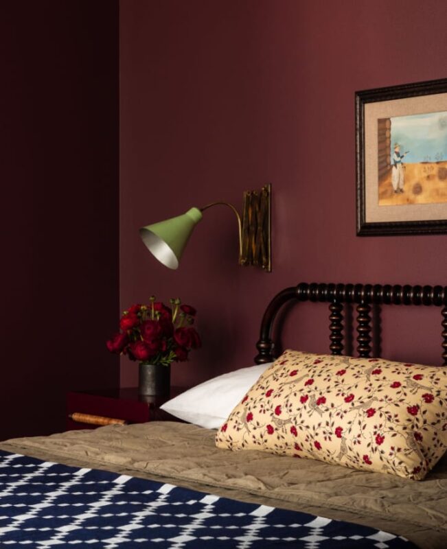 Feel Daring with Maroon Bedroom Wall
