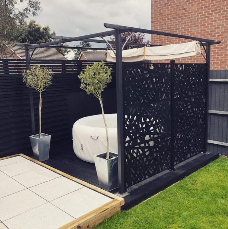 Modern and Artistic Privacy Screen